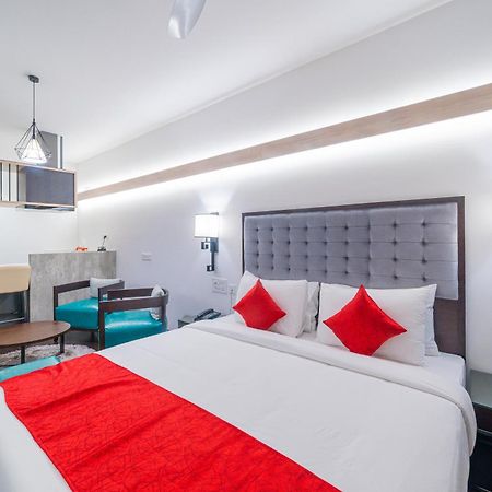Hotel Deccan Serai Grande, Gachibowli, Hyderabad Exteriör bild