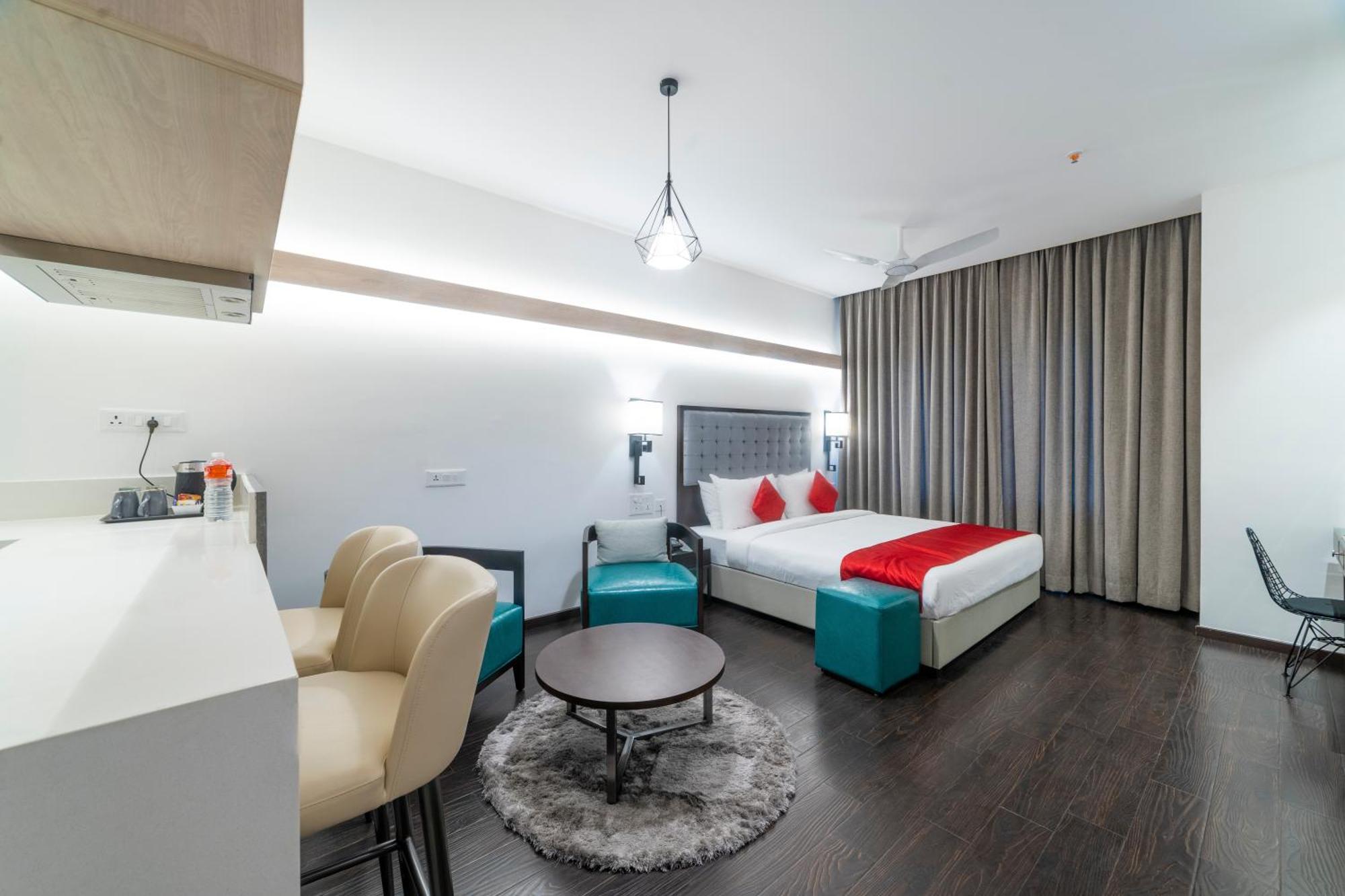 Hotel Deccan Serai Grande, Gachibowli, Hyderabad Exteriör bild